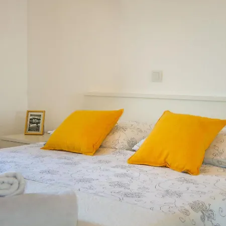 Apartment Marija - Vrb100 By Interhome